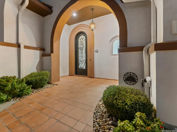 583 TALMADGE LN, Shavano Park, TX 78249