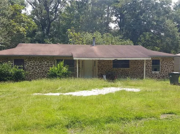 1209 Mixon School Rd, Ozark, AL 36360