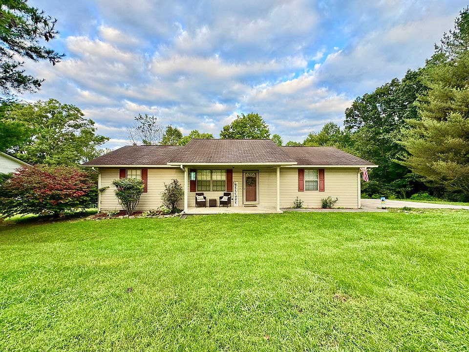 1st image of 480 Forest Hills Dr