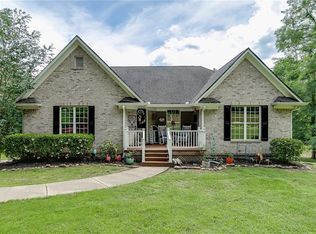 531 Moons Bridge Rd, Hoschton, GA 30548