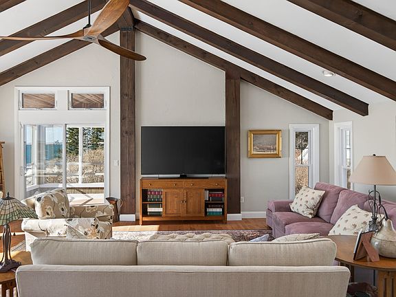 5th image of 10 Sunny Bank Road