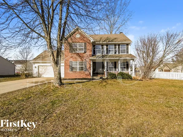 4804 Oakton Way, Greenwood, IN 46143