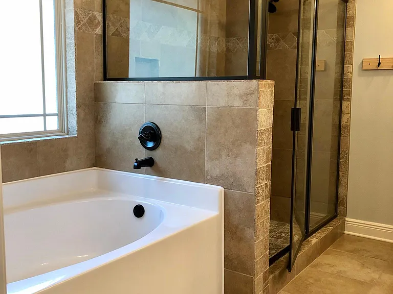 5563 Tucker Cir — Photo 13