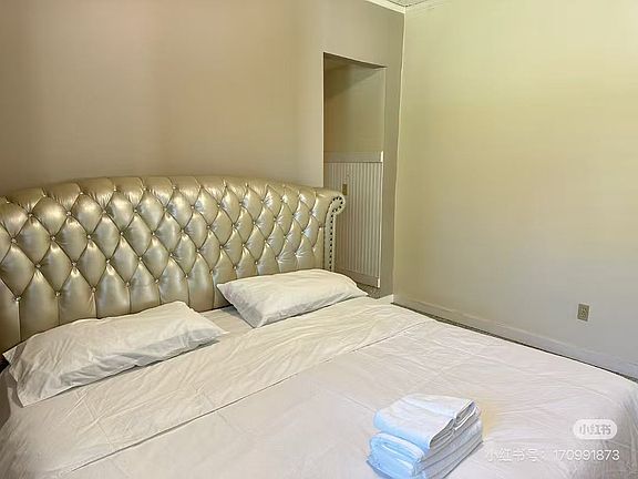 2nd image of 27376 43rd Ave #1