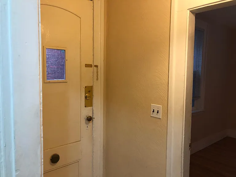 133 Gibbs St — Photo 4