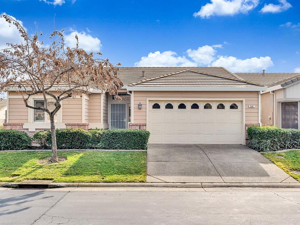 1st image of 449 Crystal Glen Pl