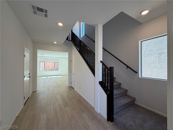 2nd image of 10021 Cooper Mountain St