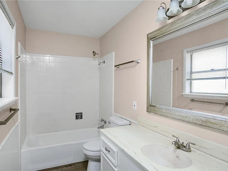 1003 Holik Dr — Photo 11