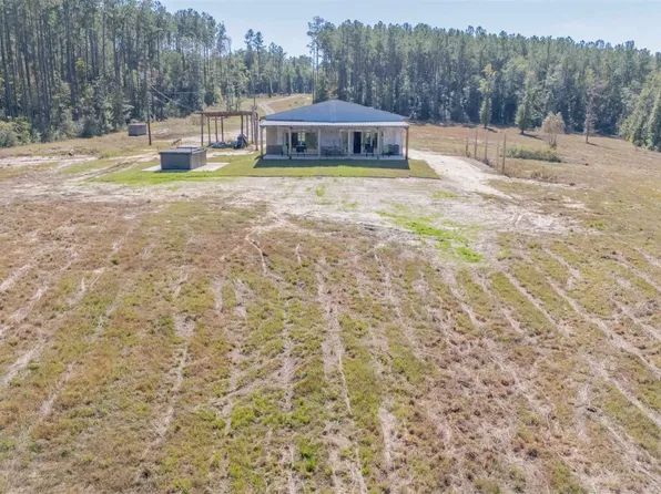 2012 Sid Hayes Rd, Jay, FL 32565