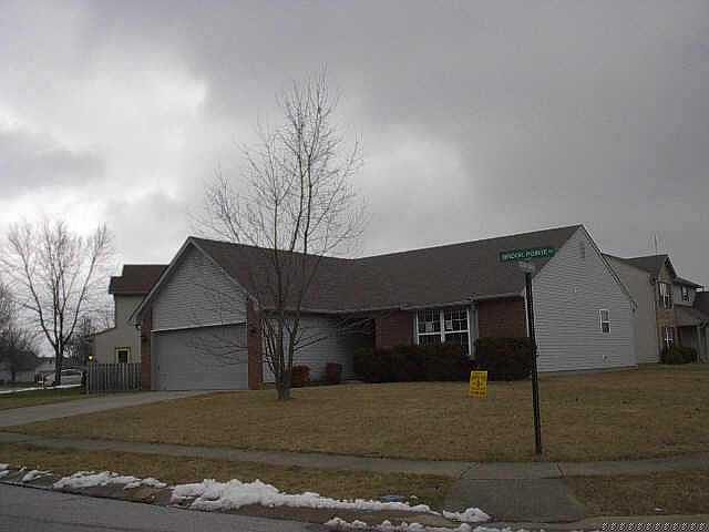 1st image of 1501 N Brook Pointe Dr