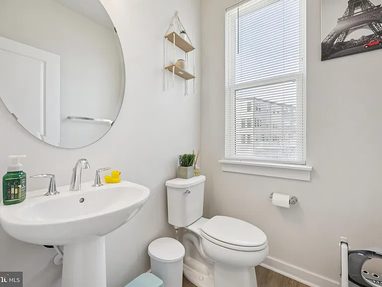 5601 Hyattsville Dr — Photo 13
