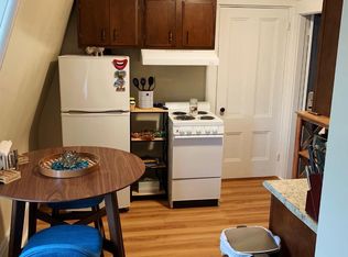 4 Arlington Rd UNIT 3R, Woburn, MA 01801