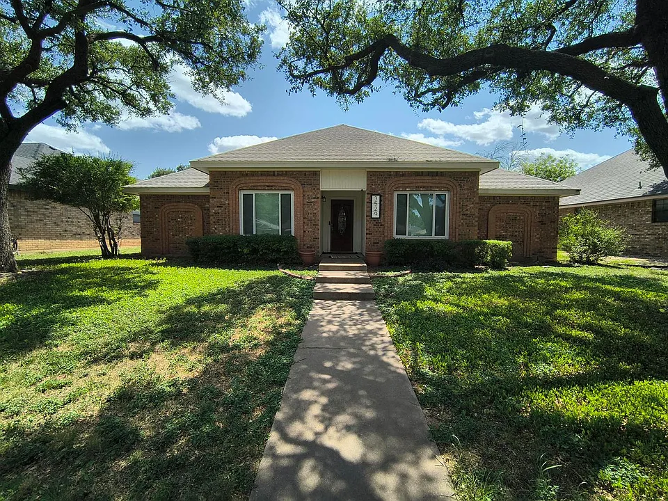 3529 Cedar Ridge Ln