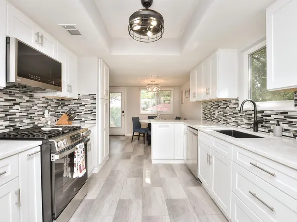 613 Forest Trl, Cedar Park, TX 78613