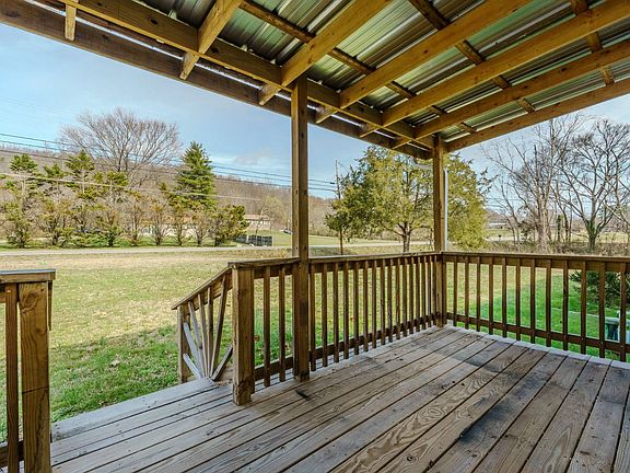 5th image of 362 Raccoon Valley Rd