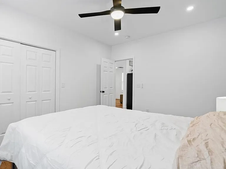 2352 Herring Rd SW — Photo 22