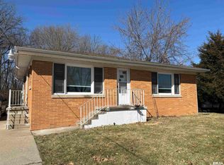 327 N Bruns Ln, Springfield, IL 62702