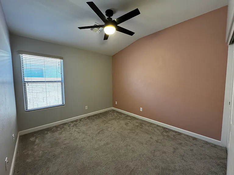 671 E Baker Dr — Photo 8
