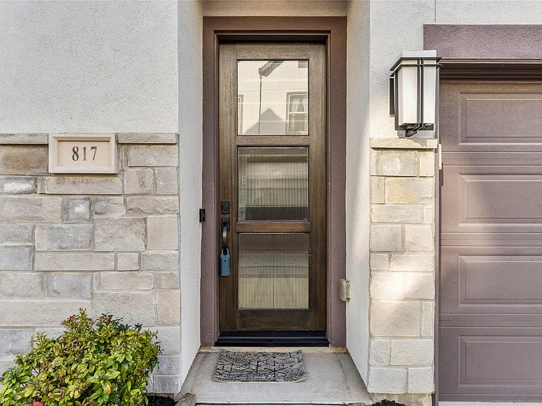 817 Kamano Ave — Photo 5