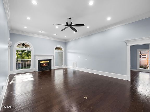3rd image of 77 Raleigh Pl