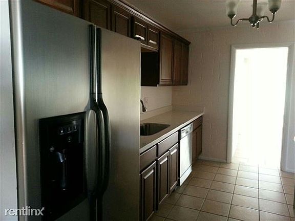 3rd image of 10923 W Oakmont Dr