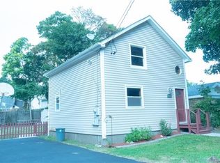 271 6th St, Verplanck, NY 10596