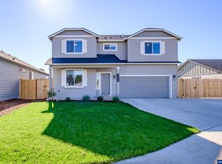 726 Cheadle Lake Ct, Lebanon, OR 97355