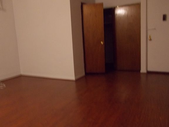 2nd image of 33 W 82nd St APT 1B