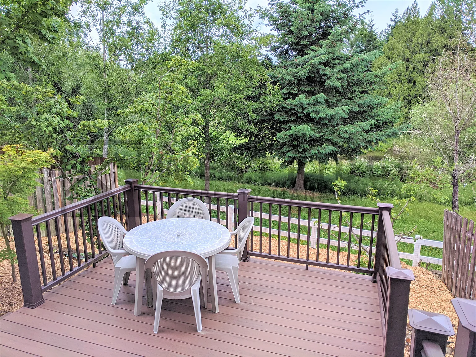 3 bed, 2.5 bath, 1290 sqft, $2,400 — Photo 3