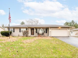 110 Luddington Ln, Rochester, NY 14612