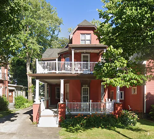52 Rowley St Photo 1