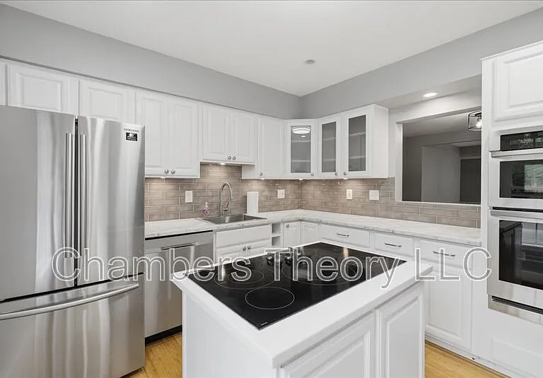 5713 Independence Cir — Photo 26