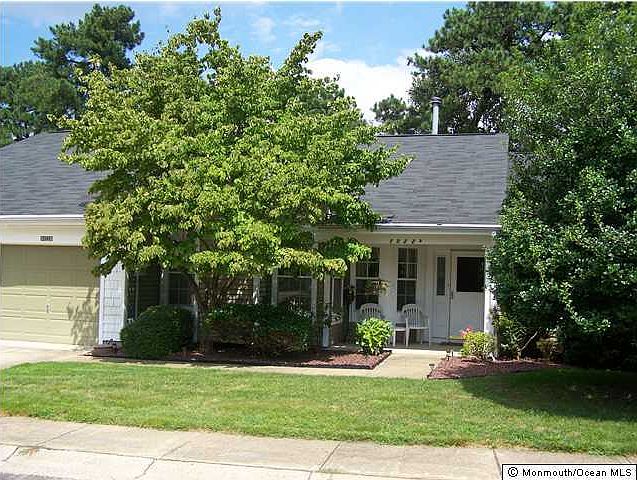 2nd image of 1022 Buckingham Drive #B