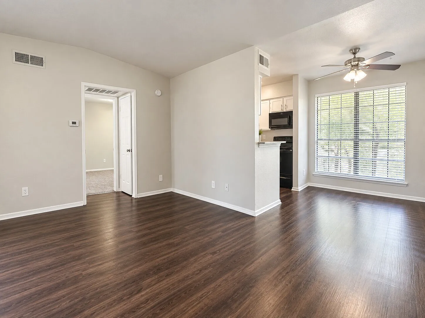 1 bed, 650 sqft, $1,195 — Photo 2