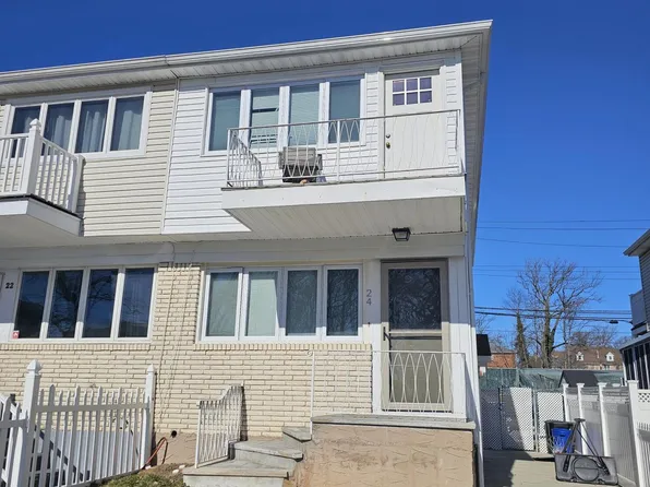 24 Mayberry Promenade, Staten Island, NY 10312