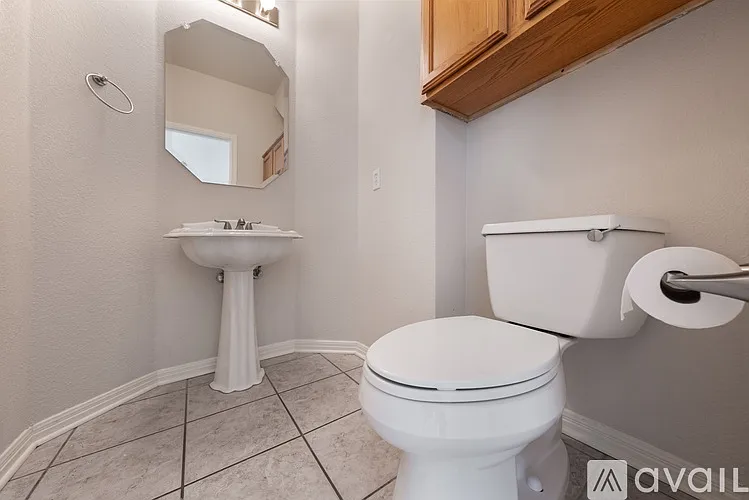 2421 Falcon Dr — Photo 18