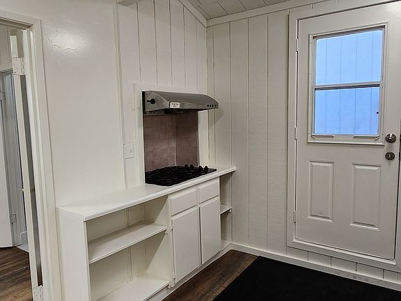 3rd image of 8140 Celito Dr #B