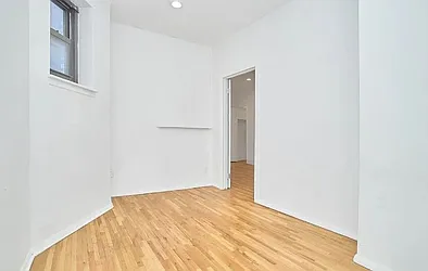 Rented by Mossanen Group