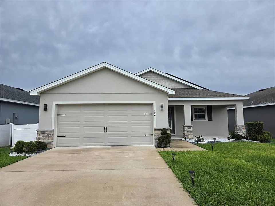 424 Capri Way