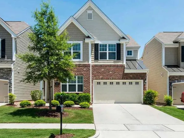 725 Garden Square Ln, Morrisville, NC 27560