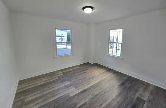 620 W Virginia Ave — Photo 11