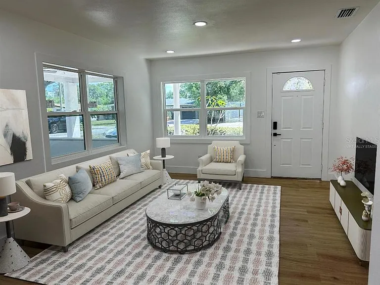 4611 W McElroy Ave — Photo 3