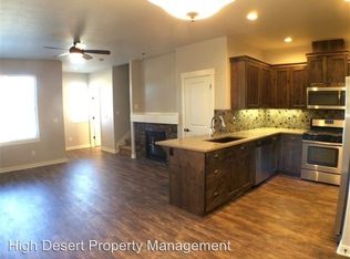 3135 SW 28th St, Redmond, OR 97756