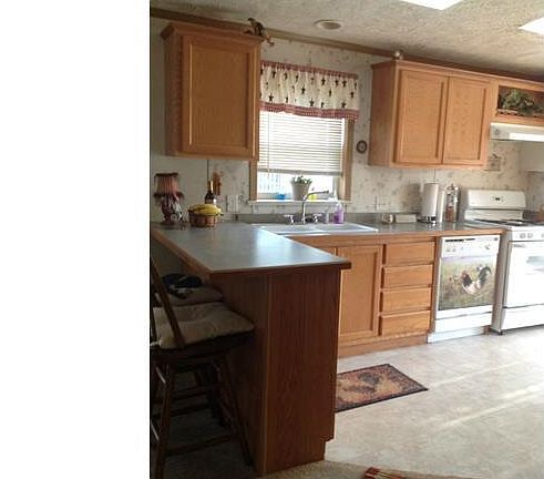 4th image of 4890 Valley Hills Dr