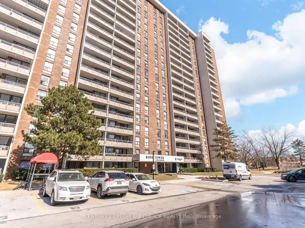 4 Kings Cross Rd Unit 202, Brampton, ON L6T 3X8