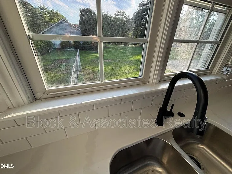 170 Devin Dr — Photo 20