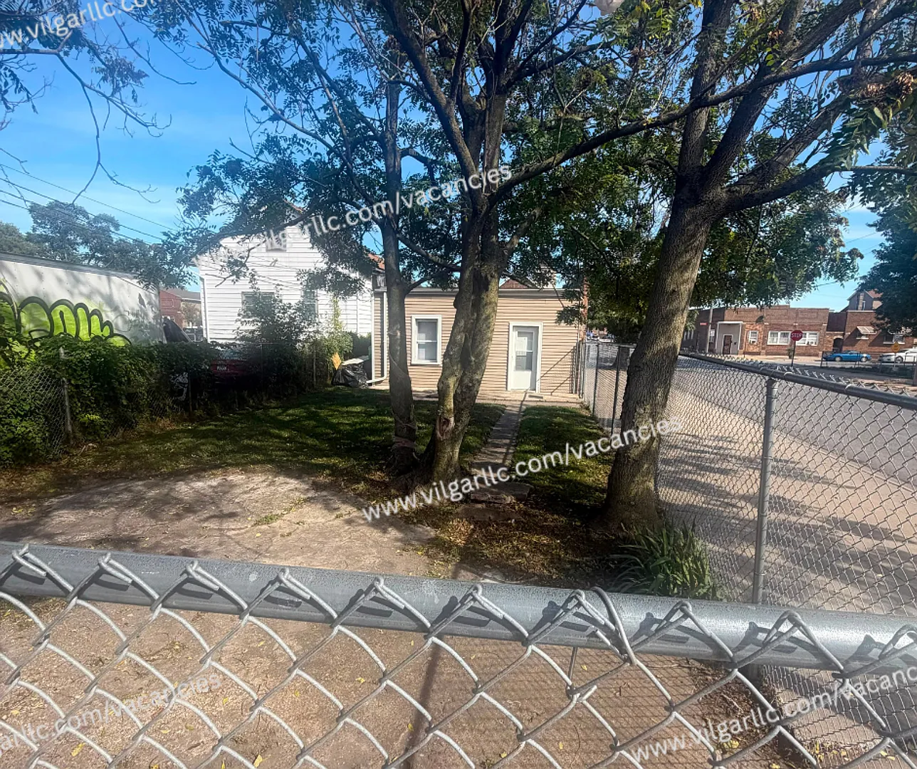 3940 Deodar St — Photo 3