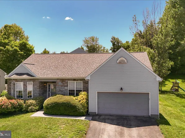 101 Bell Ct, Bear, DE 19701