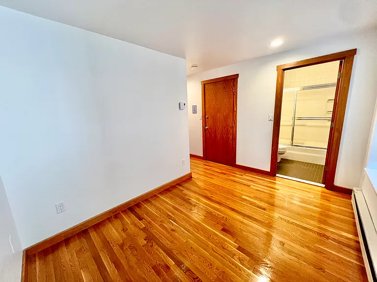 13 Thacher Ct #3 — Photo 11