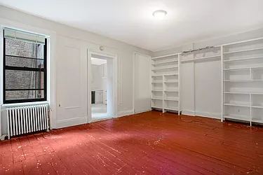 Rented by Moises Farhart, LREB